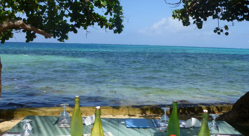 Mai Dive' Astrolabe Reef Resort Naqara Экстерьер фото